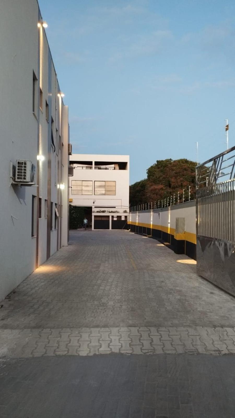 Faixa Hotel Vitória da Conquista Exterior foto